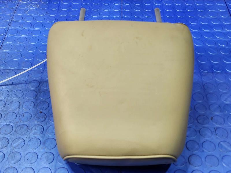 2014 Chrysler 300 Headrest