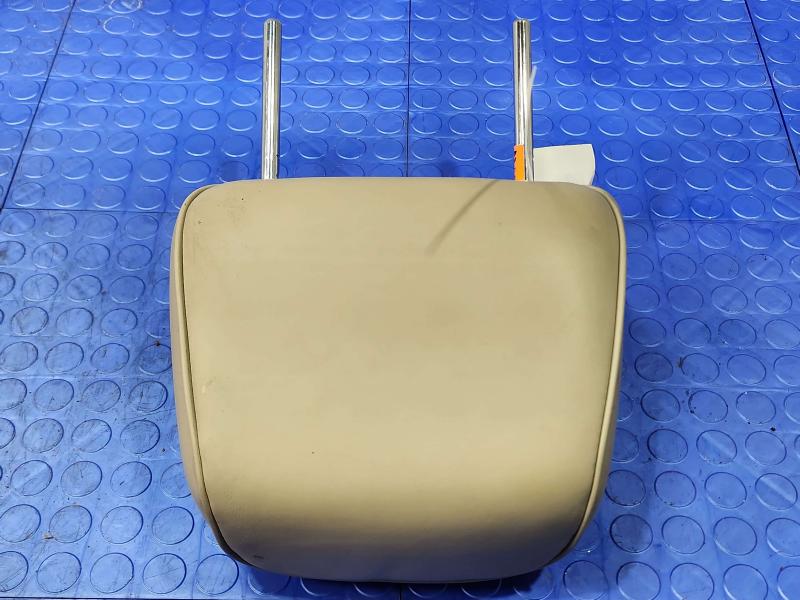 2014 Chrysler 300 Headrest
