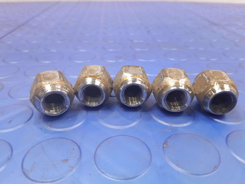 2012 Toyota Camry Lug Nuts
