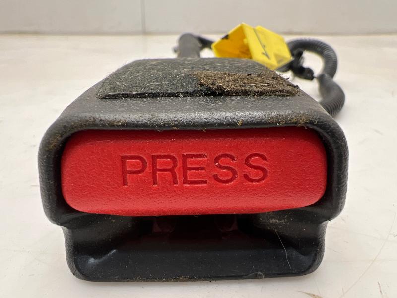 2015 - 2017 Hyundai Sonata Front Seat Belt Buckle RH Passenger Side Black OEM 88840C2000