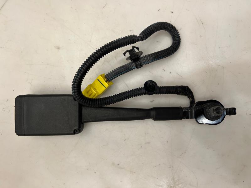 2015 - 2017 Hyundai Sonata Front Seat Belt Buckle RH Passenger Side Black OEM 88840C2000