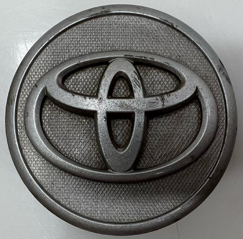 2013 Toyota Prius Center Cap