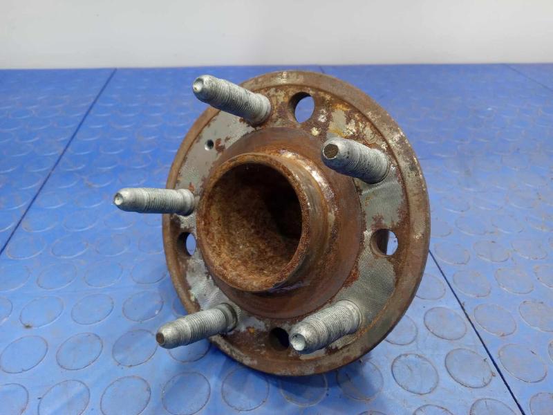 2014-2018 Cadillac CTS Sedan RWD Front Wheel Hub and Bearing OEM 13589554