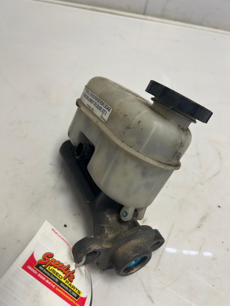 2002 Chevrolet S10 Master Cylinder