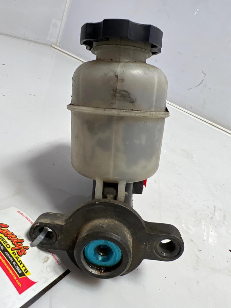 2002 Chevrolet S10 Master Cylinder