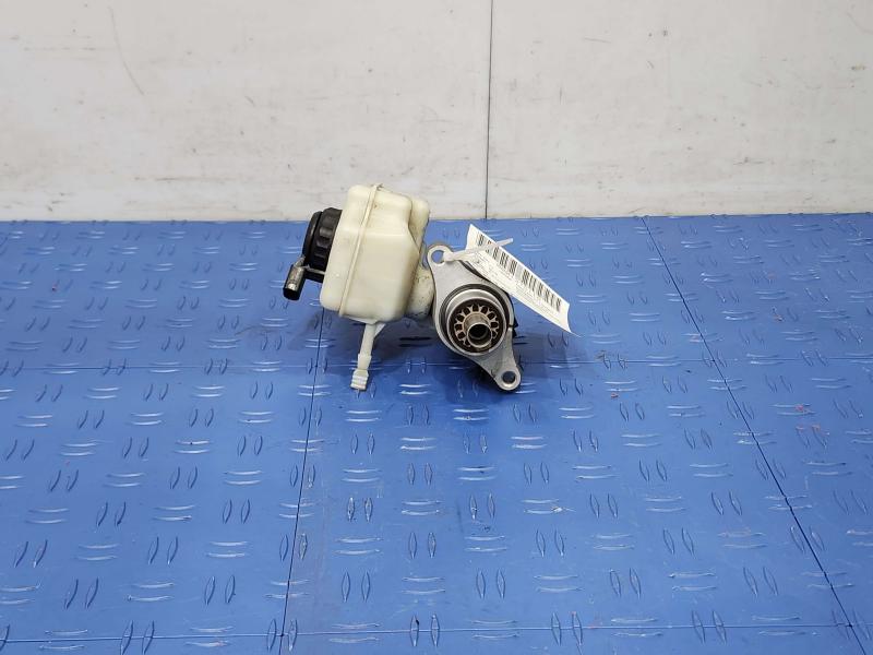 2012 Audi TT Master Cylinder