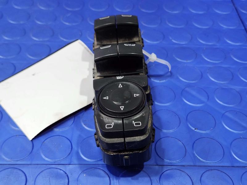 2019 GMC Terrain Door Switch Front