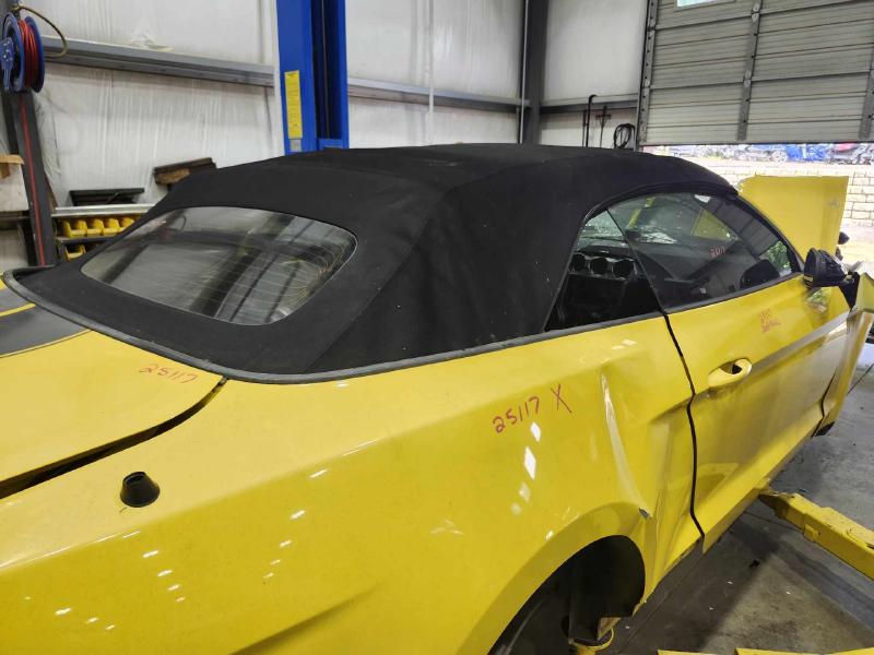 2015 Ford Mustang Roof