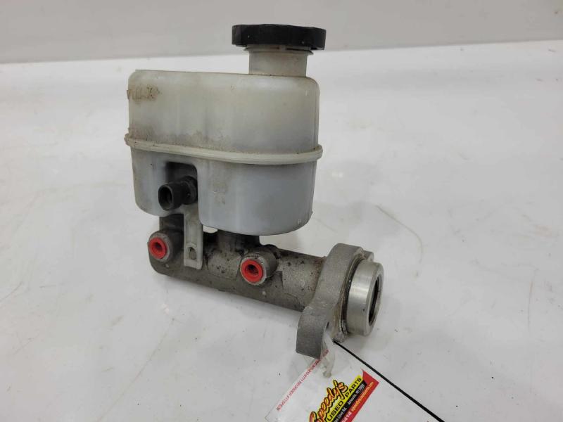 2008 GMC Yukon XL Master Cylinder