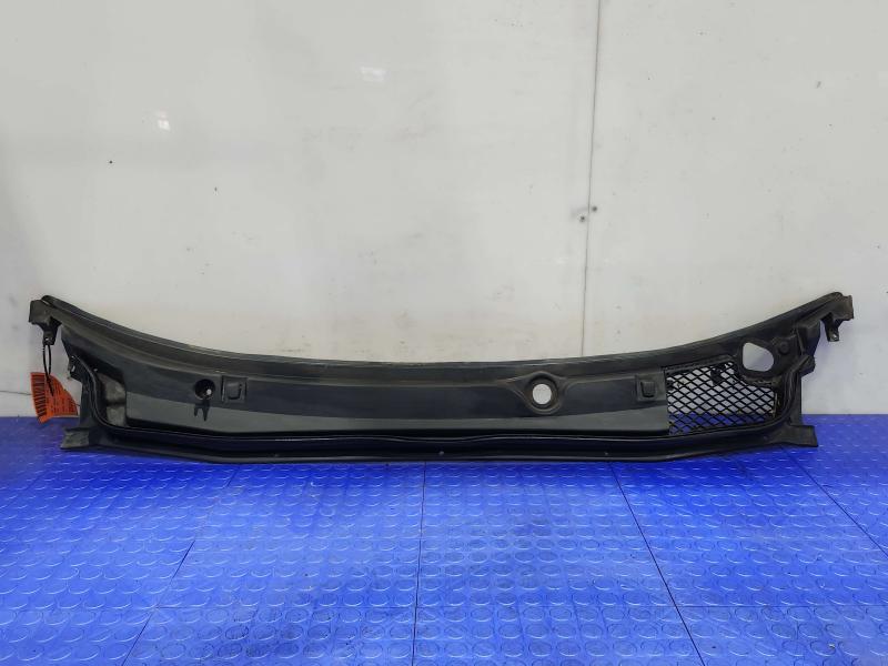 2011 Maserati Quattroporte Cowl