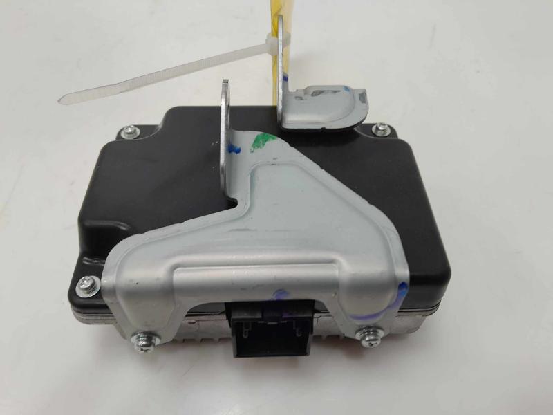 2015 - 2022 Jeep Renegade Power Inverter Module OEM 68202292AA