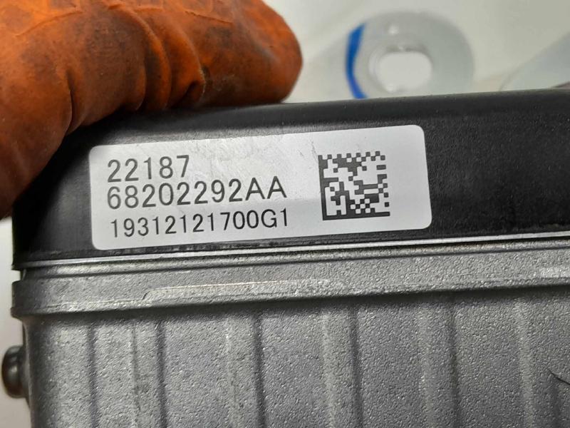 2015 - 2022 Jeep Renegade Power Inverter Module OEM 68202292AA