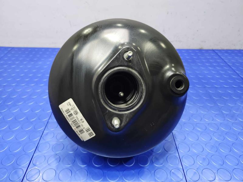 2011-2012 Volkswagen Touareg Power Brake Booster Servo OEM 7P0612101B
