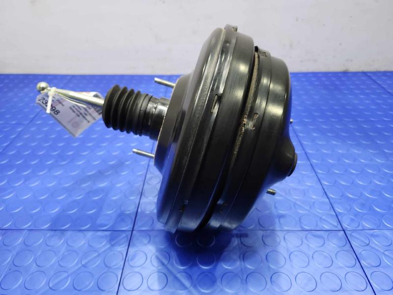 2011-2012 Volkswagen Touareg Power Brake Booster Servo OEM 7P0612101B