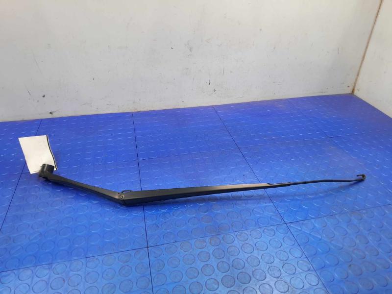 2014 Nissan Versa Wiper Arm