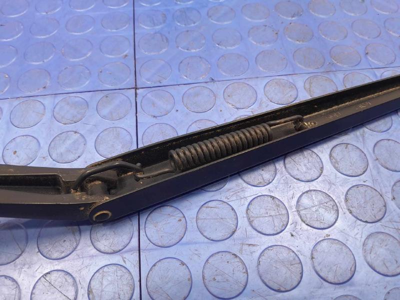 2014 Nissan Versa Wiper Arm