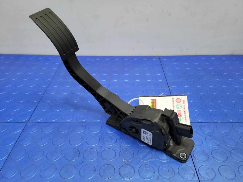 2017-2019 Ford Escape Accelerator Pedal Assembly OEM F1DC-9F836-AA