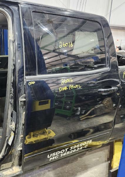 2019 Chevrolet Silverado 3500 Rear Door