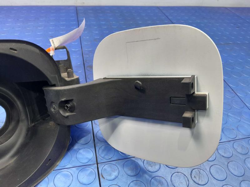 2016 Chevrolet Trax Fuel Tank Door