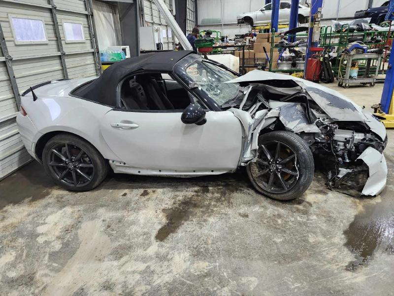 2017 Mazda Miata Front Door Latch
