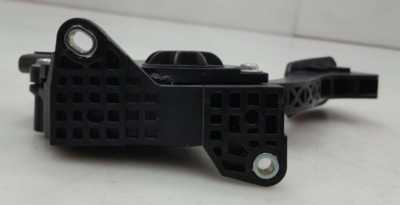 2012 Toyota Prius Pedal Assembly