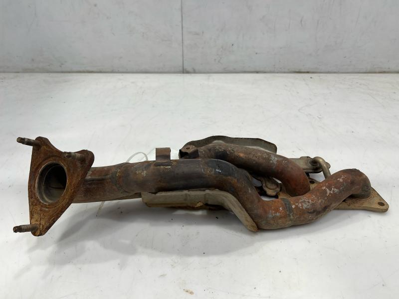 2011 Toyota Tundra Exhaust Manifold