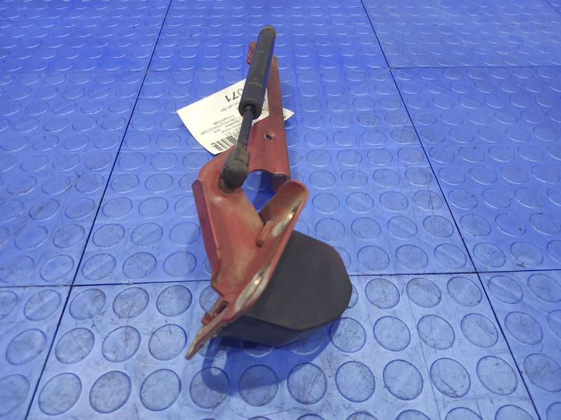 2004 Ford Explorer Hood Hinge