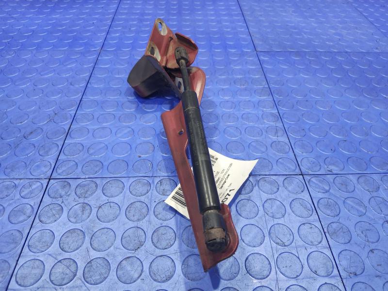 2004 Ford Explorer Hood Hinge