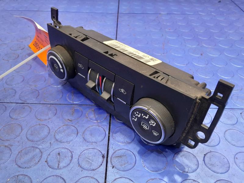 2009 Chevrolet Impala Heater A/C Control
