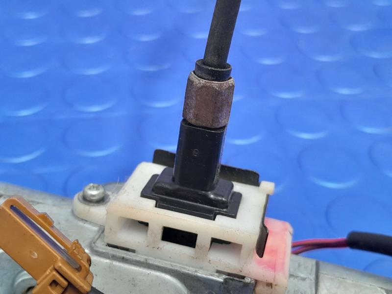2014-2019 Nissan Versa Ignition Switch Assembly with Key Genuine OEM D87001HL0A