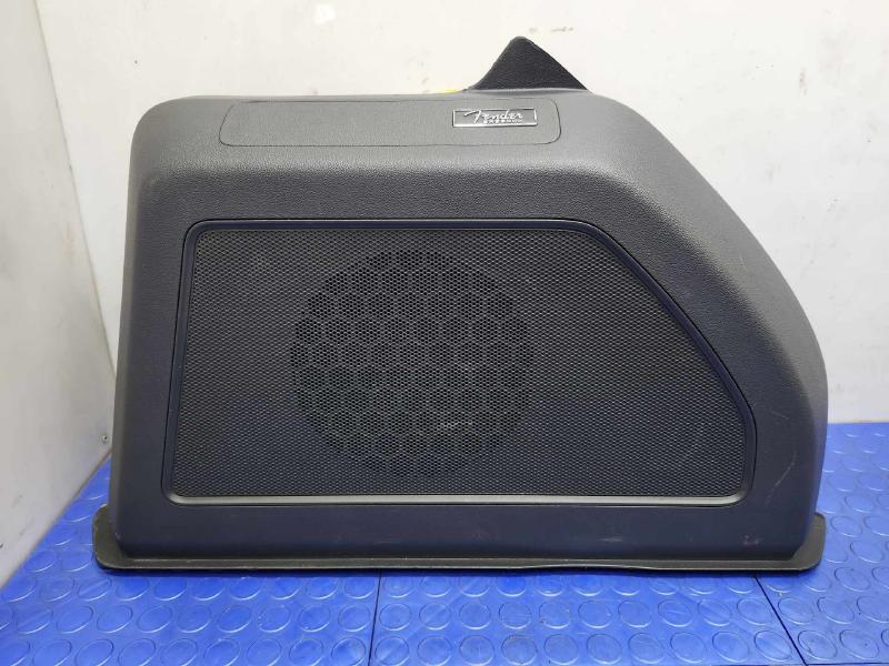 2012-2019 Volkswagen Beetle Fender Radio Subwoofer Assembly OEM 5C5035591