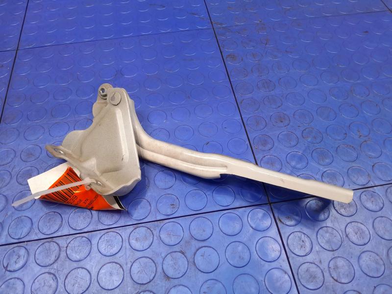 2016 Chevrolet Trax Hood Hinge