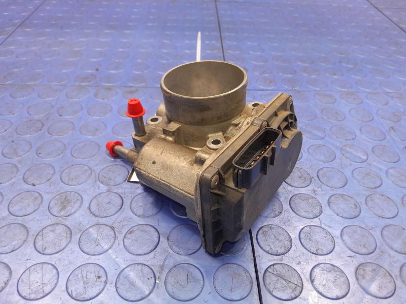 2014 Toyota Corolla Throttle Body/Valve Assy