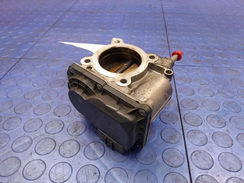 2014 Toyota Corolla Throttle Body/Valve Assy