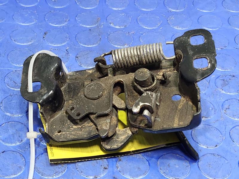 2015 Jeep Grand Cherokee Hood Latch