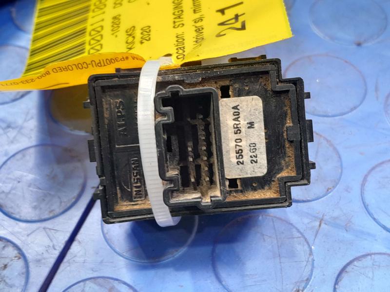 2020 Nissan Kicks Door Switch Front