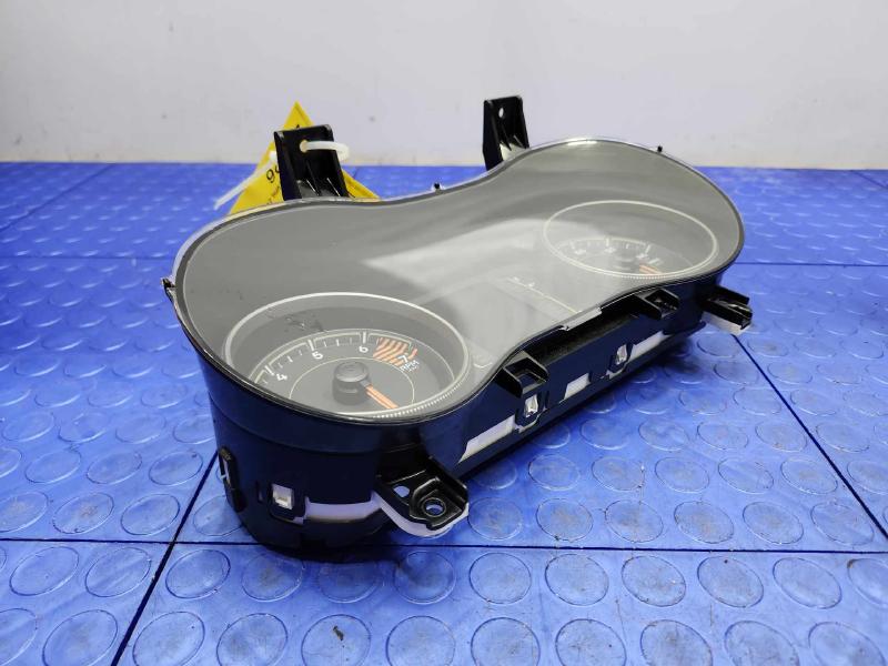 2016 Jeep Cherokee 2.4L Instrument Cluster Speedometer 196K - 3.5" Screen OEM 68274069AB
