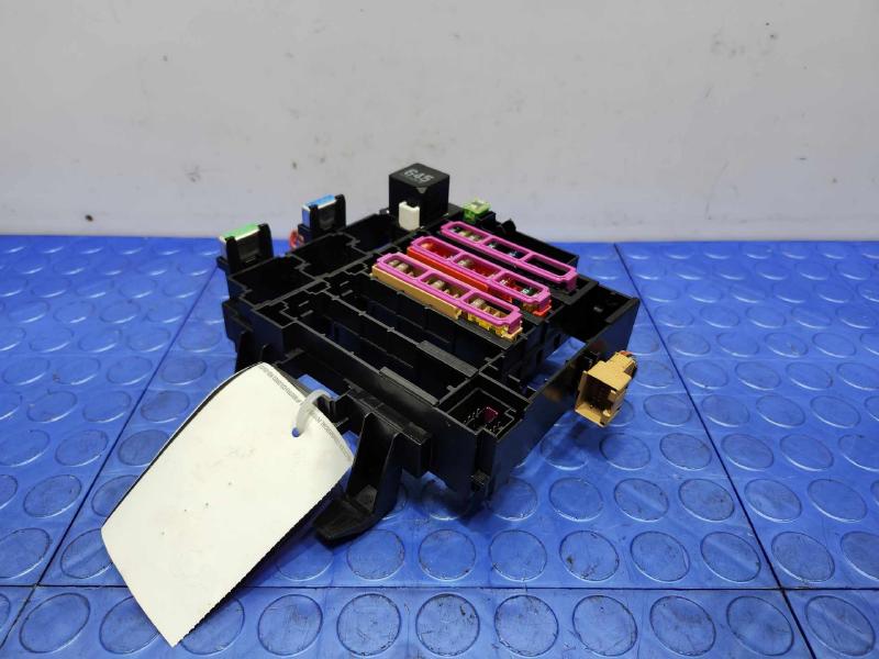 2017-2025 Audi Q7 OEM Cabin Fuse Box Relay Junction Block Genuine
