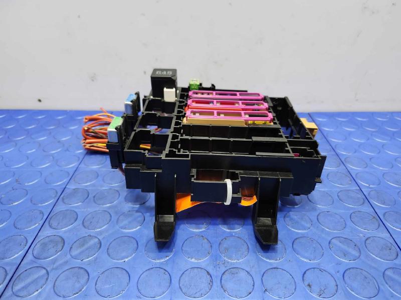 2017-2025 Audi Q7 OEM Cabin Fuse Box Relay Junction Block Genuine