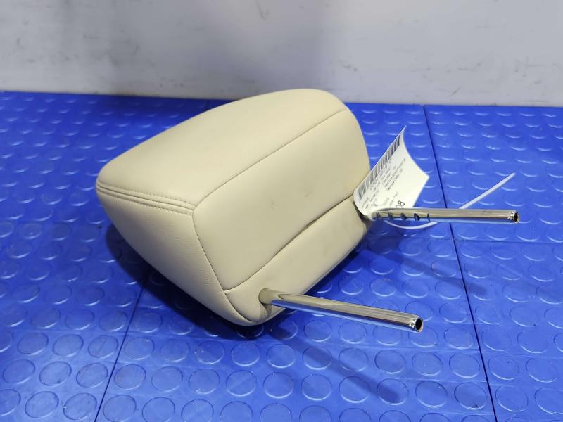 2015 Nissan Murano Headrest