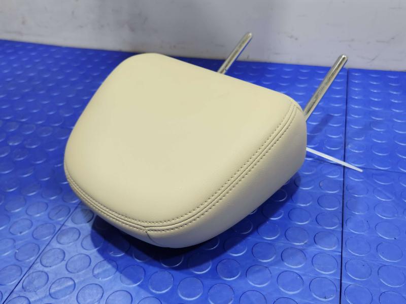 2015 Nissan Murano Headrest