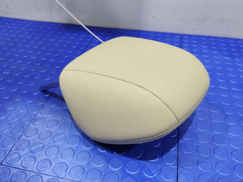 2015 Nissan Murano Headrest