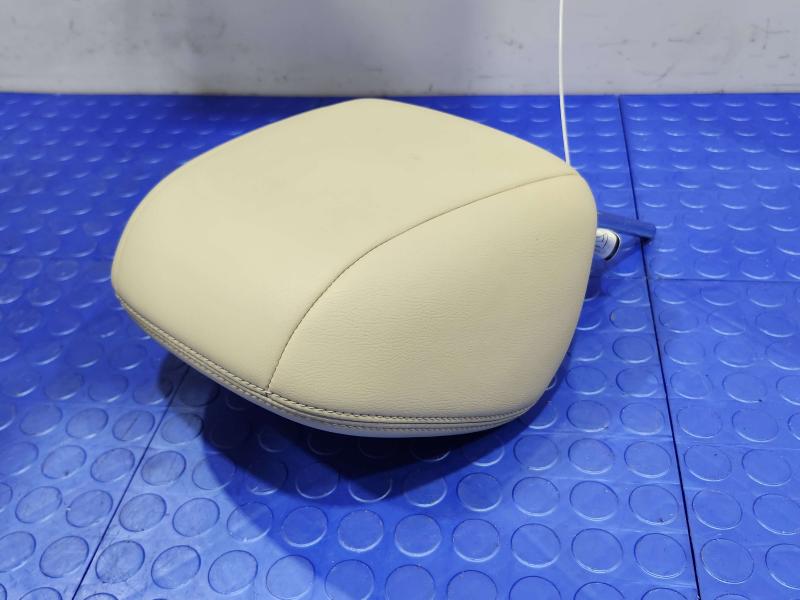 2015 Nissan Murano Headrest