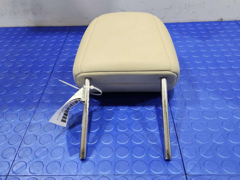 2015 Nissan Murano Headrest