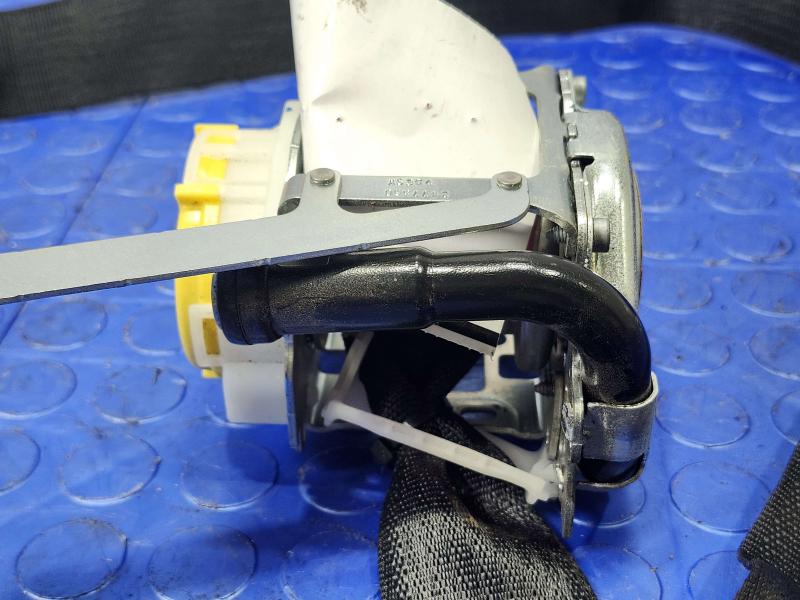 2015 Ford Mustang Front Seat Belt