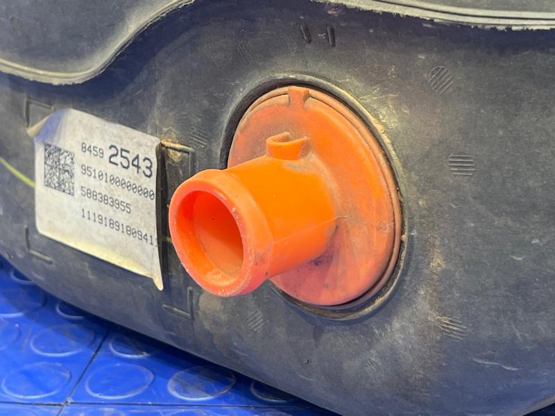 2018-2021 GMC Terrain FWD Fuel Tank Assembly Gas Tank Genuine OEM 84315939