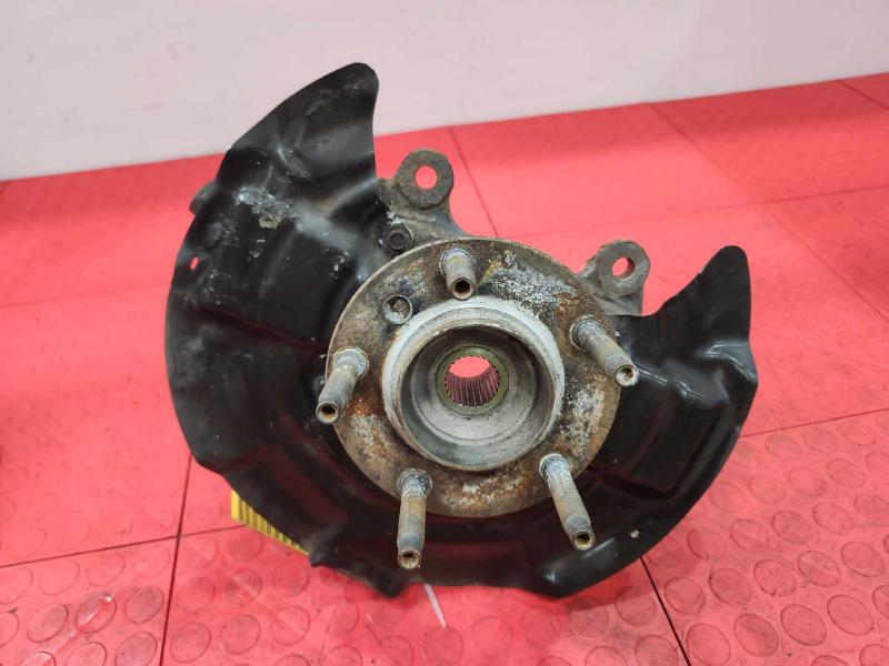 2012 MINI Cooper Countryman Spindle Knuckle Front