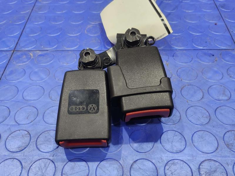 2014 Audi A7 Rear Seat Belt