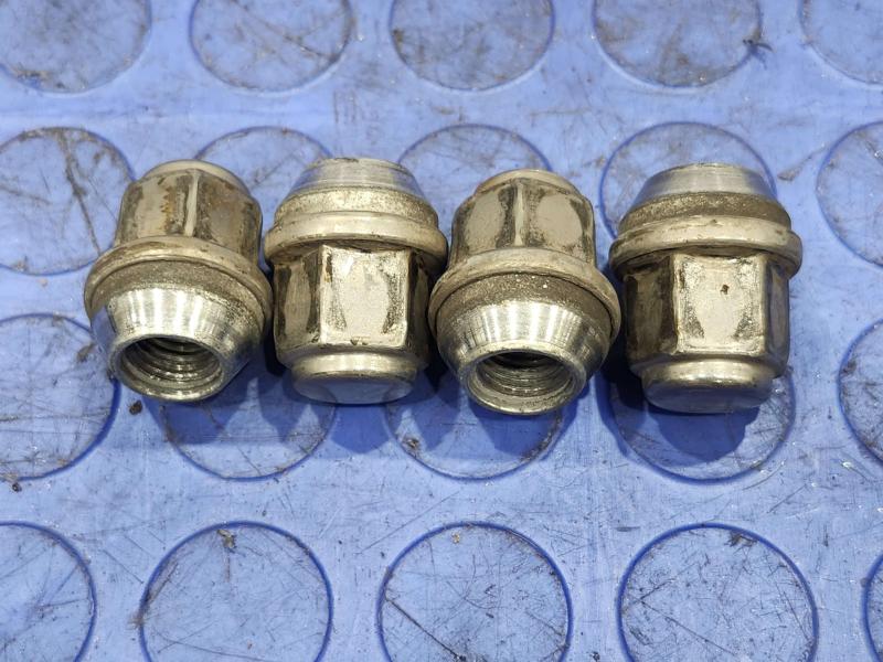 2014 Chevrolet Spark Lug Nuts