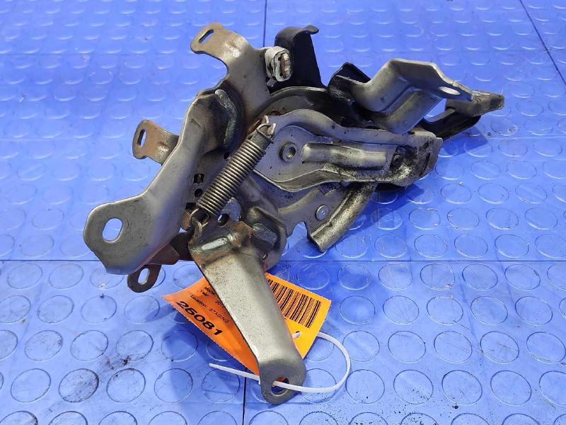 2010-2015 Toyota Prius Parking Brake Lever Pedal Assembly OEM 46200-47070